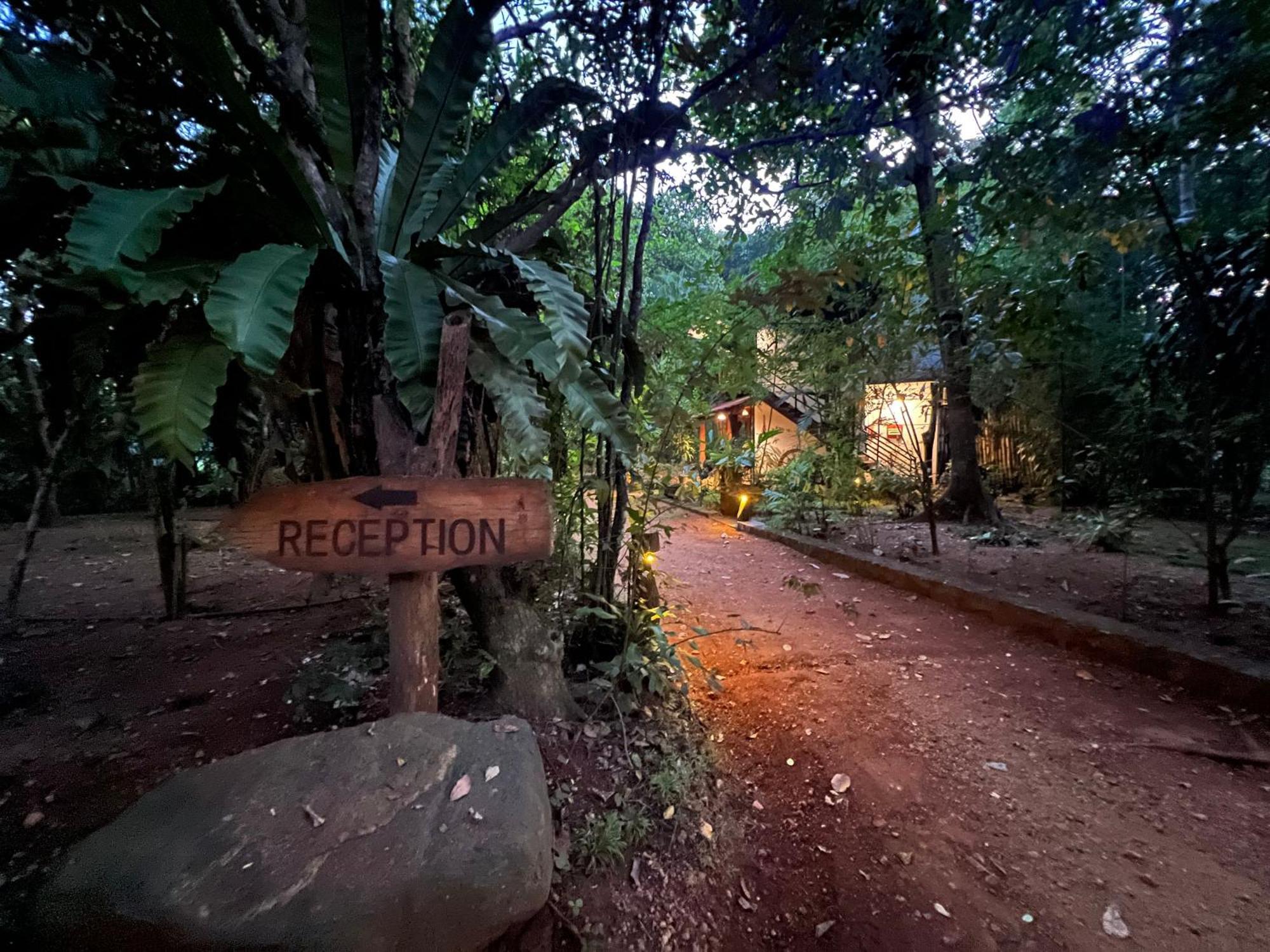 Hotel Walawa Blue Sapphire Udawalawe Zewnętrze zdjęcie